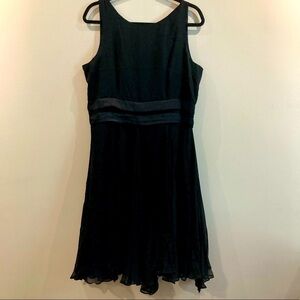 ICE Sz 12 Cocktail 100% Silk Flare Skirt Lined  Scoop Neck Dress